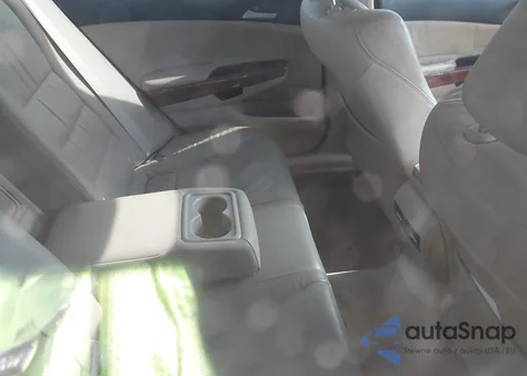 2012 Honda Accord Sdn 3.5 Ex-L/Ex-L z USA, uszkodzony, nr VIN 1HGCP3F84CA018945